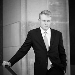 Meet your Posher, Dustin